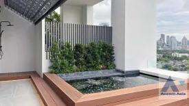 2 Bedroom Condo for sale in Crystal Garden, Khlong Toei, Bangkok near BTS Nana