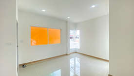 2 Bedroom Townhouse for sale in Samae Dam, Bangkok