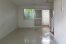 3 Bedroom Townhouse for sale in Sao Thong Hin, Nonthaburi