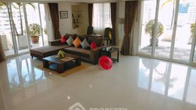4 Bedroom Condo for rent in Piyathip Place, Khlong Tan Nuea, Bangkok near BTS Phrom Phong