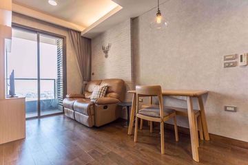 1 Bedroom Condo for rent in The Lumpini 24, Khlong Tan, Bangkok near BTS Phrom Phong