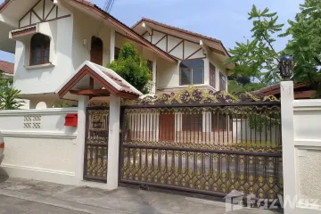 5 Bedroom House for rent in Bang Chak, Bangkok