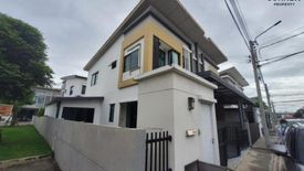 3 Bedroom Townhouse for sale in Om Kret, Nonthaburi