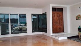 3 Bedroom Townhouse for sale in Baan Sena villa 84, Khlong Chan, Bangkok