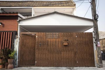 4 Bedroom Townhouse for rent in Din Daeng, Bangkok near MRT Thailand Cultural Centre