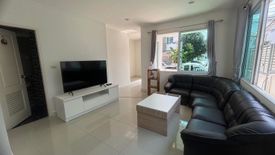 3 Bedroom Townhouse for rent in Nirvana Cover On-nut, Prawet, Bangkok near Airport Rail Link Ban Thap Chang