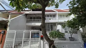 5 Bedroom House for rent in Yan Nawa, Bangkok