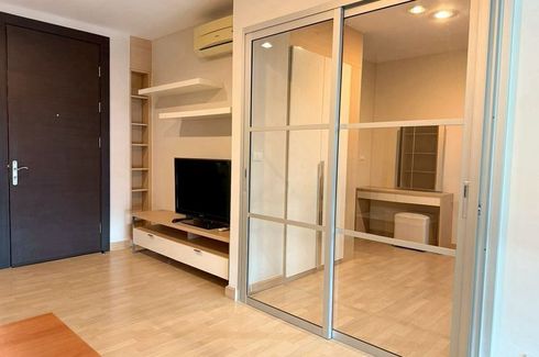 1 Bedroom Condo for rent in Rhythm Ratchada, Sam Sen Nok, Bangkok near MRT Ratchadaphisek