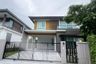 3 Bedroom House for rent in Mantana Onnut - Wongwan, Dokmai, Bangkok near Airport Rail Link Ban Thap Chang