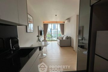 1 Bedroom Condo for rent in Via 49, Khlong Tan Nuea, Bangkok near BTS Phrom Phong