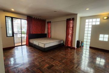 3 Bedroom House for rent in Bang Chak, Bangkok