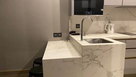 1 Bedroom Condo for rent in The Esse at Singha Complex, Makkasan, Bangkok near MRT Phetchaburi