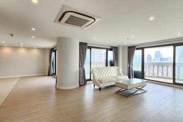 2 Bedroom Condo for rent in Silom, Bangkok near BTS Saphan Taksin