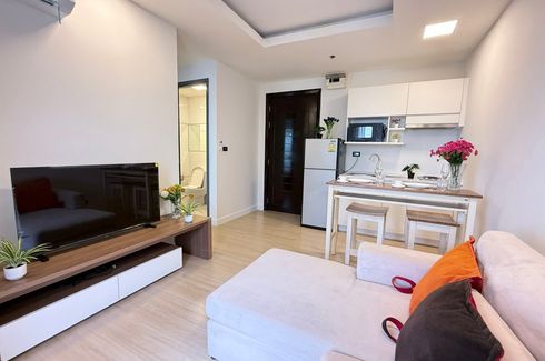 1 Bedroom Condo for rent in Thru Thonglor, Bang Kapi, Bangkok near MRT Phetchaburi