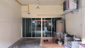 3 Bedroom Townhouse for sale in Baan Chinda Town, Tha Raeng, Bangkok