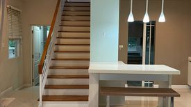 3 Bedroom House for rent in Mantana Srinakarin - Rama9, Hua Mak, Bangkok near Airport Rail Link Hua Mak