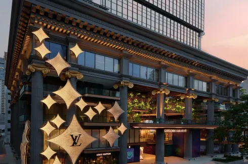 Office for rent in Amarin Tower, Lumpini, Bangkok near BTS Chit Lom