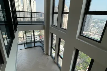 2 Bedroom Condo for sale in The Reserve Sathorn, Thung Maha Mek, Bangkok near BTS Chong Nonsi