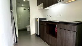 1 Bedroom Condo for sale in Sam Sen Nok, Bangkok near MRT Sutthisan