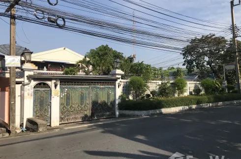 3 Bedroom House for sale in Khan Na Yao, Bangkok
