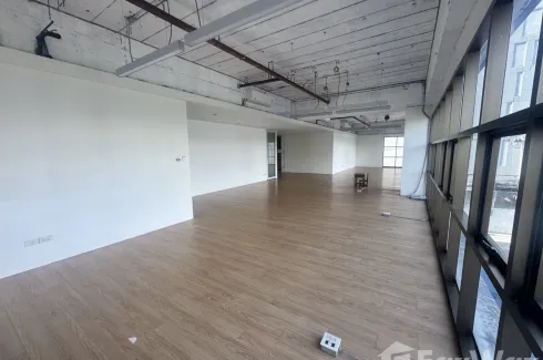 Office for rent in Panjit Tower, Khlong Tan Nuea, Bangkok near BTS Thong Lo