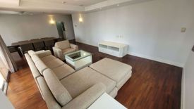 3 Bedroom Condo for rent in Khlong Tan, Bangkok near BTS Phrom Phong