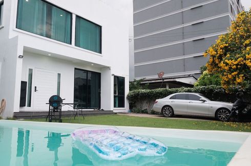 6 Bedroom House for rent in Bang Na, Bangkok