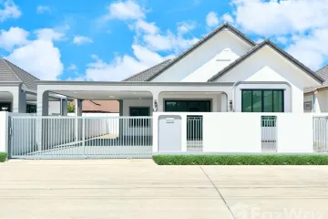 3 Bedroom House for sale in Pinnacle House, Sam Phraya, Phetchaburi