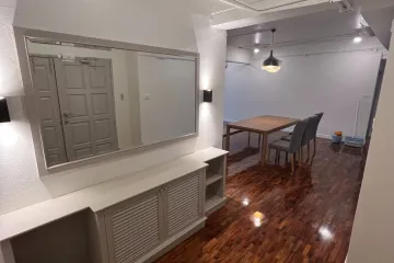 3 Bedroom Condo for rent in Supha Maison, Khlong Tan Nuea, Bangkok