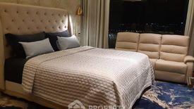 3 Bedroom Condo for rent in Wat Phraya Krai, Bangkok