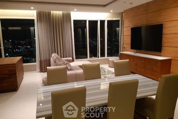 3 Bedroom Condo for rent in Wat Phraya Krai, Bangkok