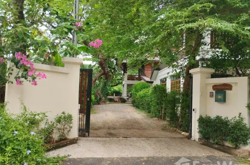 3 Bedroom House for rent in Wat Ket, Chiang Mai