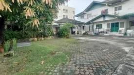 12 Bedroom House for sale in Thanon Nakhon Chai Si, Bangkok