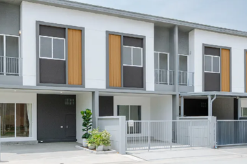 3 Bedroom Townhouse for sale in Ban Khlong Suan, Samut Prakan