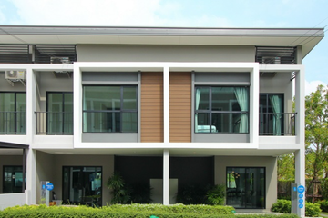 3 Bedroom Townhouse for sale in Thap Yao, Bangkok