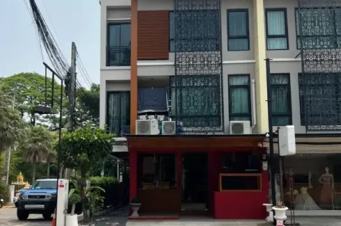 4 Bedroom Townhouse for sale in Promt Business Home, Chang Phueak, Chiang Mai