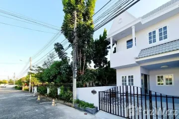 3 Bedroom Townhouse for sale in Nong Han, Chiang Mai