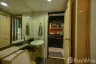 Condo for sale in Chateau In Town Ratchada 20-2, Sam Sen Nok, Bangkok near MRT Sutthisan