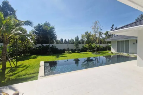 5 Bedroom House for rent in Nam Phrae, Chiang Mai