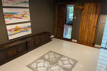 4 Bedroom Condo for sale in Baan Sathorn Condo, Thung Maha Mek, Bangkok near MRT Lumpini