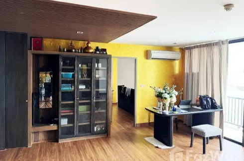 2 Bedroom Condo for sale in D 65, Phra Khanong Nuea, Bangkok near BTS Phra Khanong