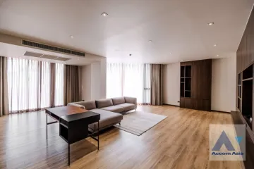 4 Bedroom Apartment for rent in Khlong Tan Nuea, Bangkok