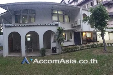 3 Bedroom House for rent in Khlong Tan Nuea, Bangkok