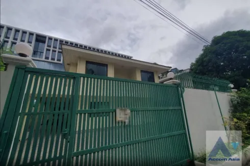 4 Bedroom House for rent in Khlong Tan Nuea, Bangkok