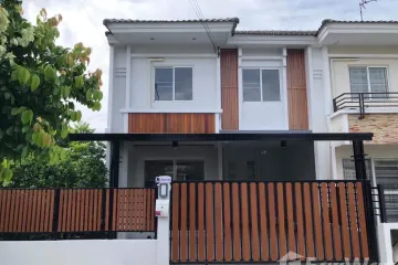 3 Bedroom Townhouse for rent in Pruksa Town Ratchapruk, Bang Krang, Nonthaburi