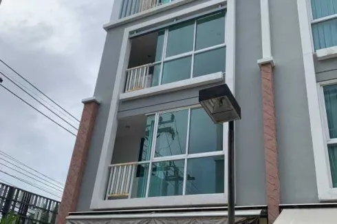 3 Bedroom Townhouse for rent in Chong Nonsi, Bangkok