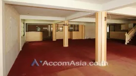 6 Bedroom House for rent in Khlong Tan Nuea, Bangkok