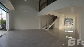 3 Bedroom Office for rent in Prawet, Bangkok