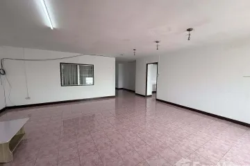 2 Bedroom Condo for rent in D.D. Tower, Din Daeng, Bangkok near MRT Huai Khwang