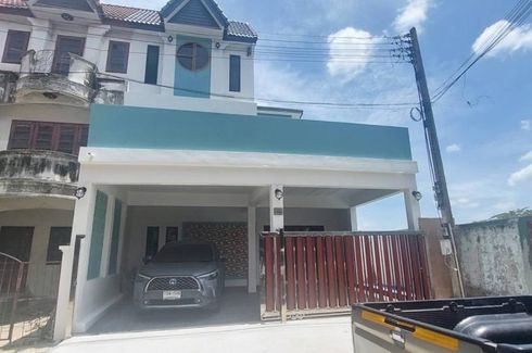 5 Bedroom Townhouse for sale in Om Noi, Samut Sakhon
